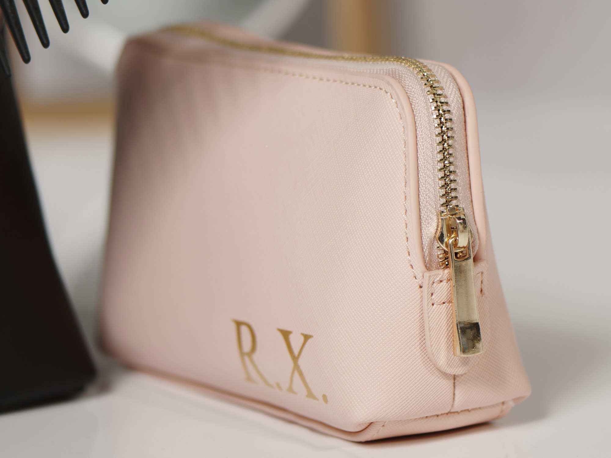 Kosmetiktasche_Damen_Monogramm_4 Personalisierte Kosmetiktasche mit Initialen - kleine Tasche