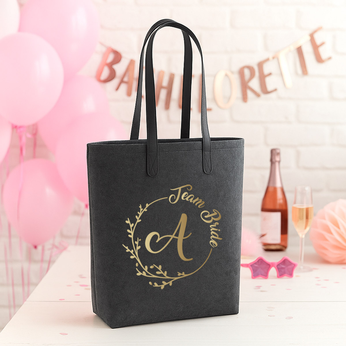 Filztasche mit Initiale – Team Bride | Personalisiert für Junggesellinnenabschied & Brautjungfern