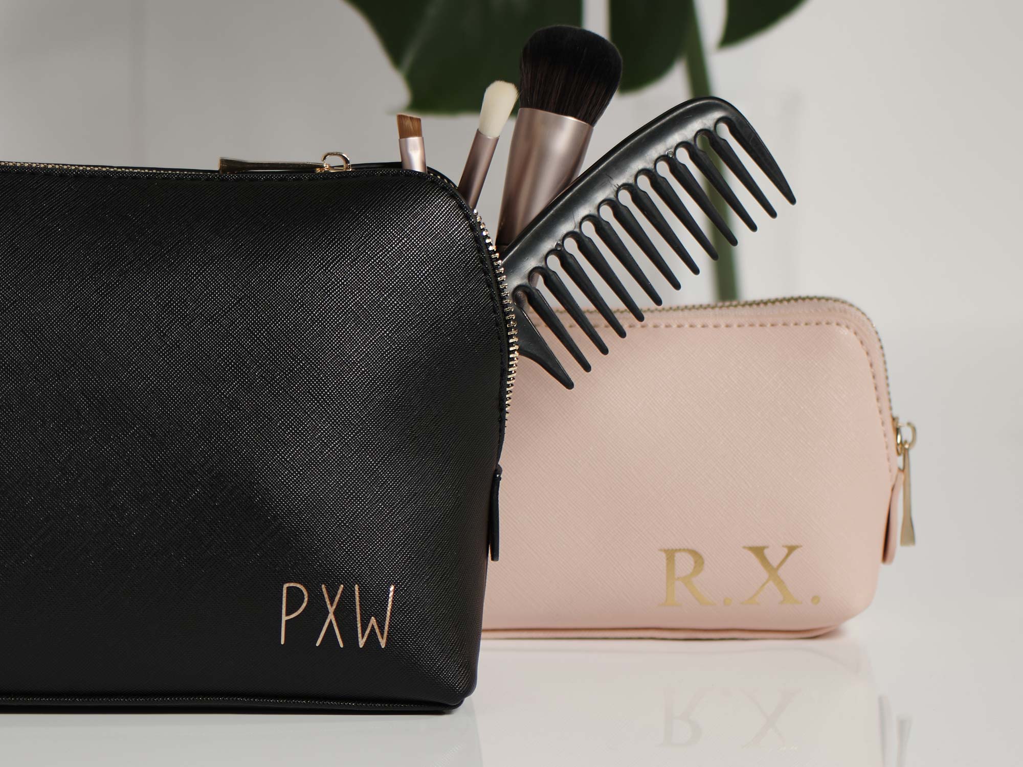 Kosmetiktasche_Damen_Monogramm_2 Personalisierte Kosmetiktasche mit Initialen - große Tasche