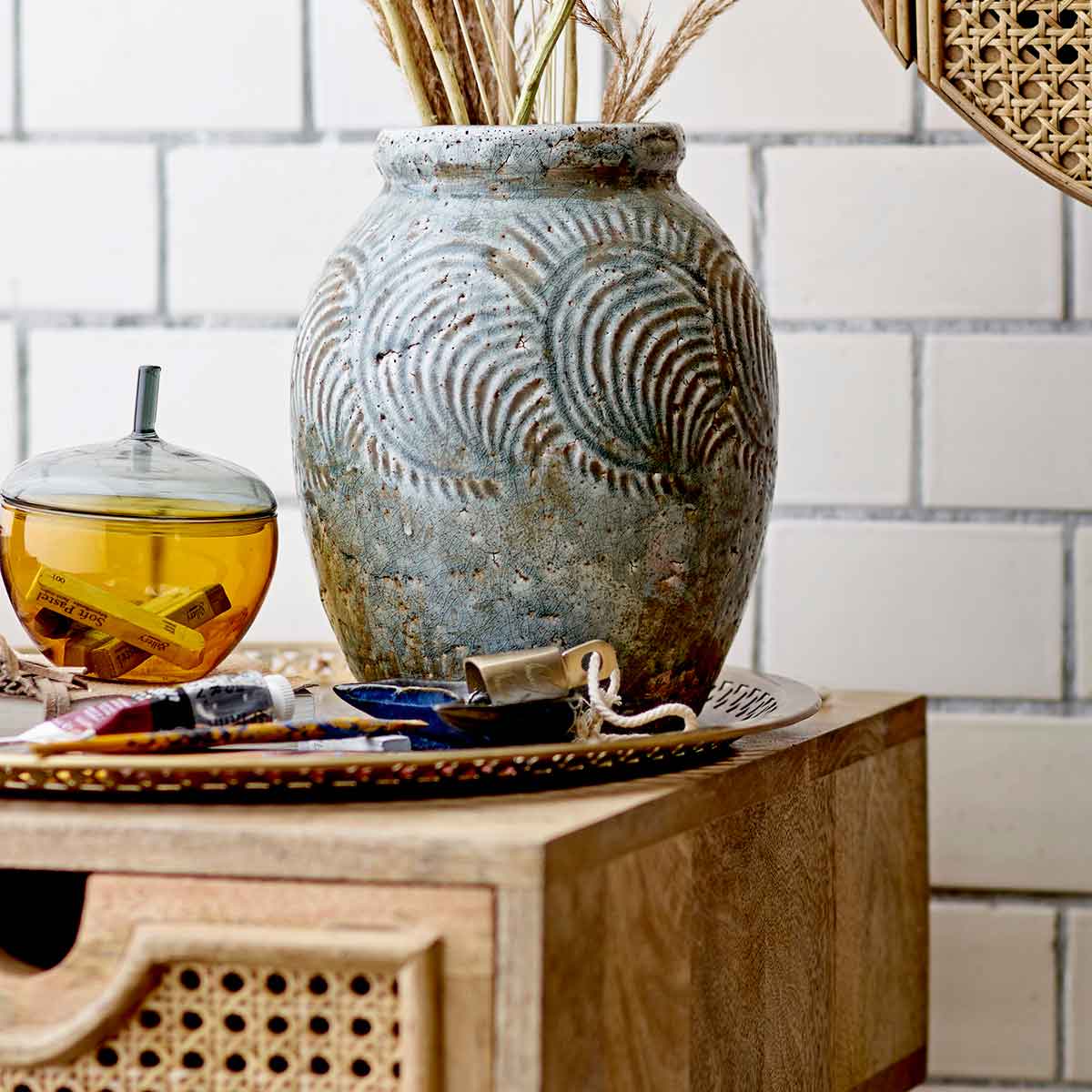 Glasdose_Danni_82052252_2 Glasdose aus Glas für Schmuck oder zur Dekoration - neben einer grossen Tischvase