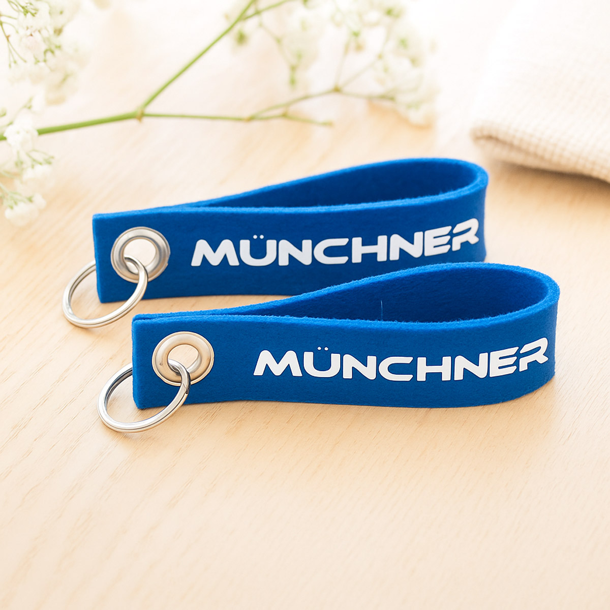 Schlüsselanhänger "Münchner & Münchnerin" | Filzschlaufe aus 100% Merinowolle | Handmade in München