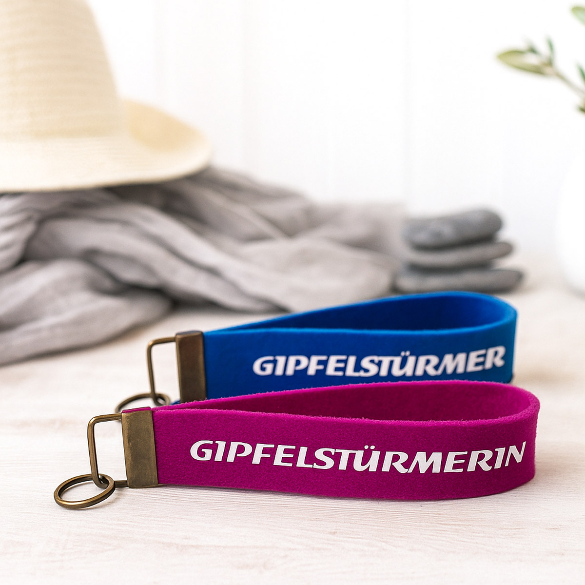 Schlüsselanhänger Filz "Gipfelstürmer" & "Gipfelstürmerin" | 2er Set Merinowolle