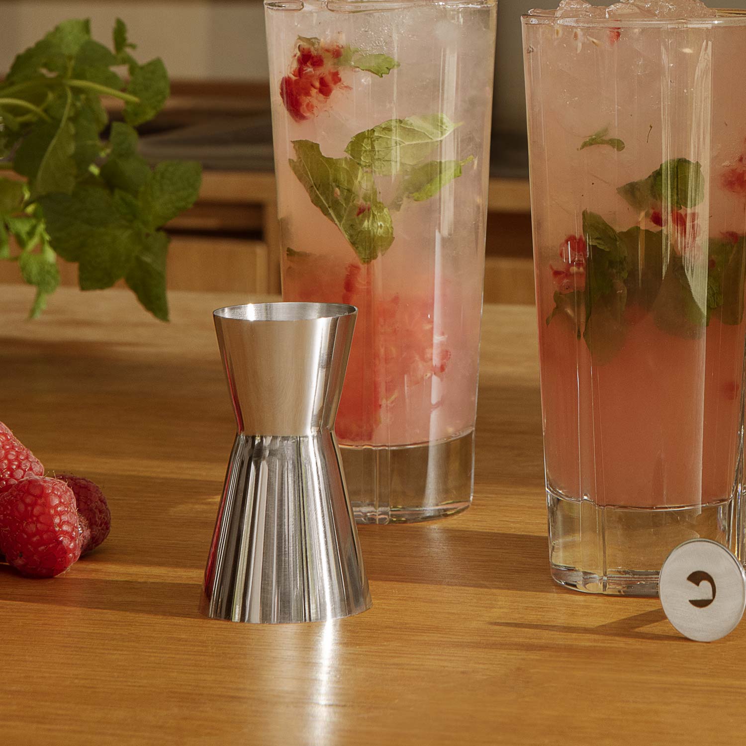 Messbecher-grand-cru2 Messbecher aus Edelstahl mit Doppelfunktion