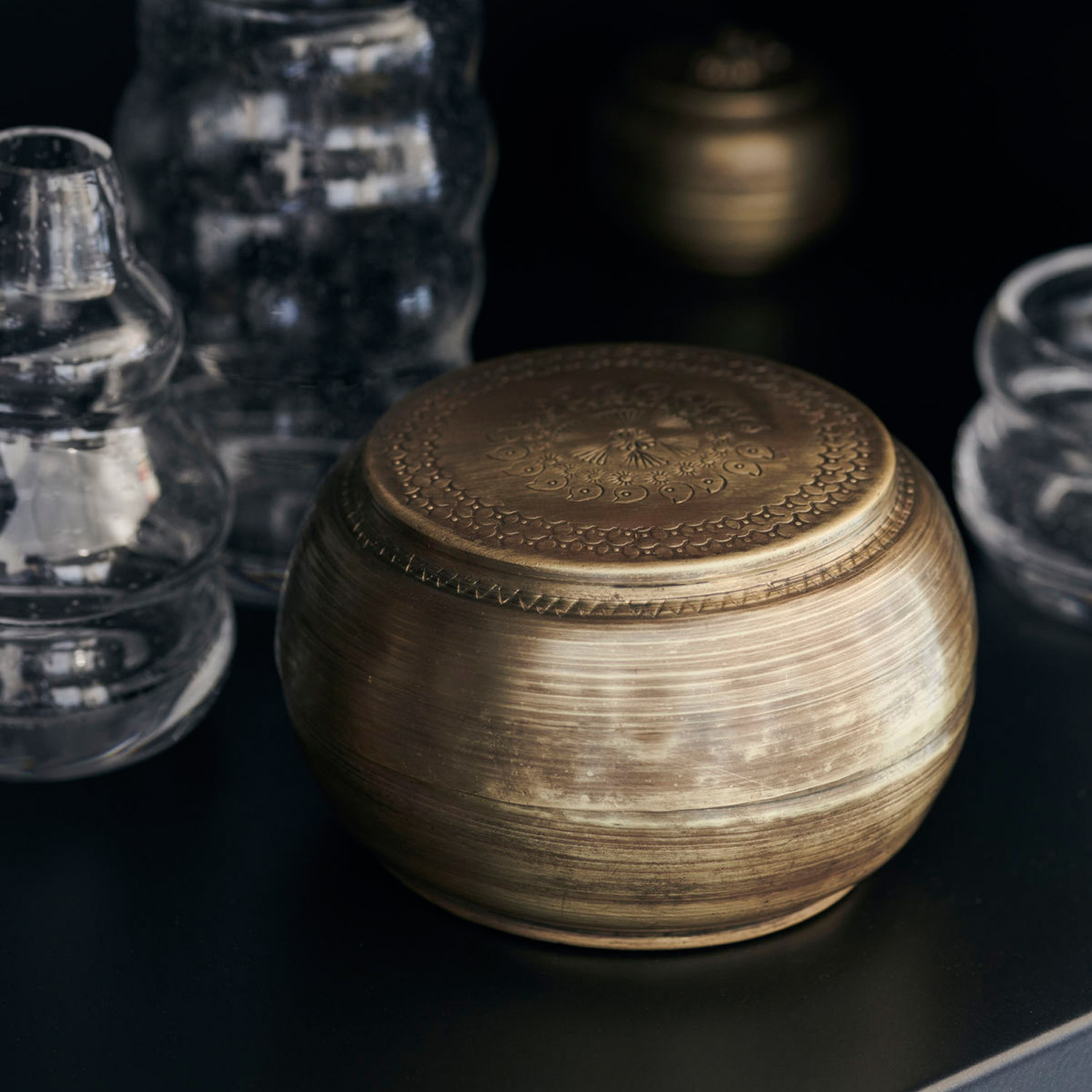 Runde-Schmuckdose-aus-Messing1 Runde Schmuckdose mit Gravur